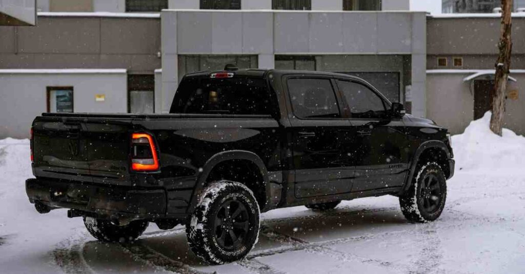 Standard 6.5 ft pickup bed size for 2011 GMC 3500HD work truck