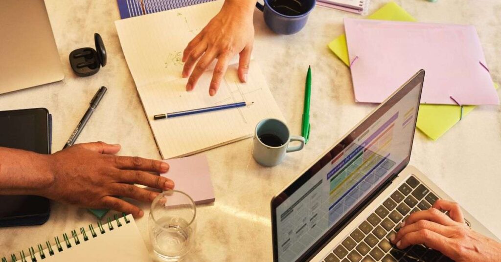 BacktoFrontShow pricing concept showing subscription options, platform interface, and users exploring online plans.